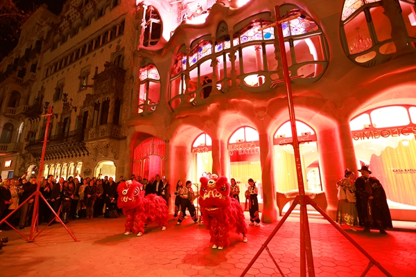 点亮中国红 网站1